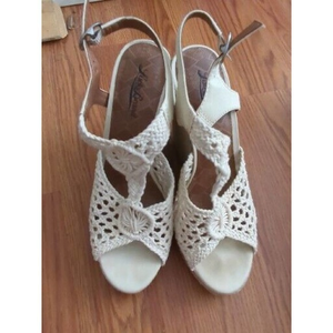 Lucky Brand Womens WEDGE SANDAL Size 8.5 Beige Cream Macrame Espadrilles Shoe‎